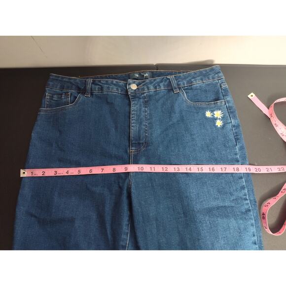 Modcloth Daisies on the Prairie Embroidered Flare Jeans 16 cottage boho - Picture 6 of 8